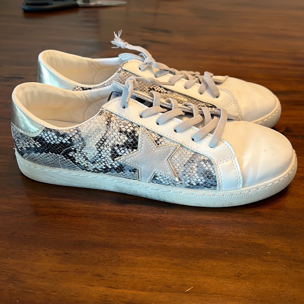 Women’s vintage Havana size 9 sneakers